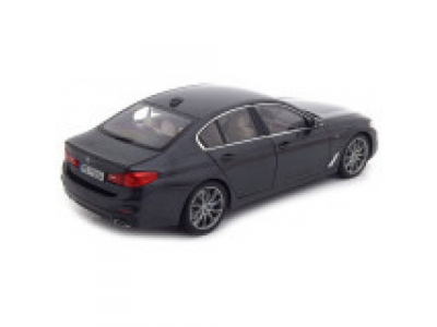 Модель автомобиля BMW 530i Limousine (G30), 1:18 Scale, Sophistogrey Metallic от BMW Модель автомобиля BMW 530i Limousine (G30), 1:18 Scale, Sophistogrey Metallic